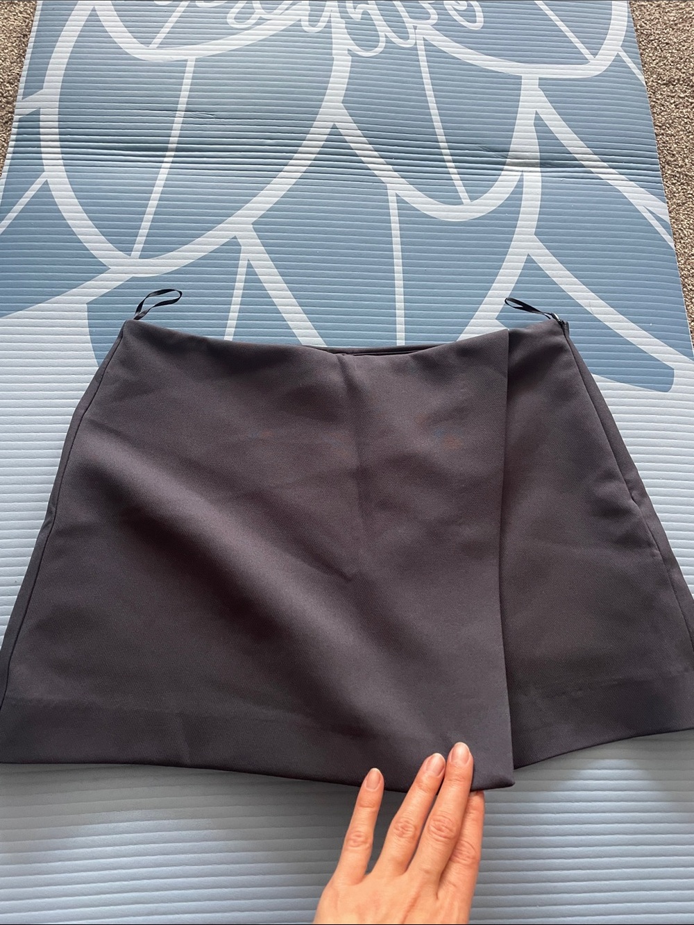 Zara navy miniskort size small